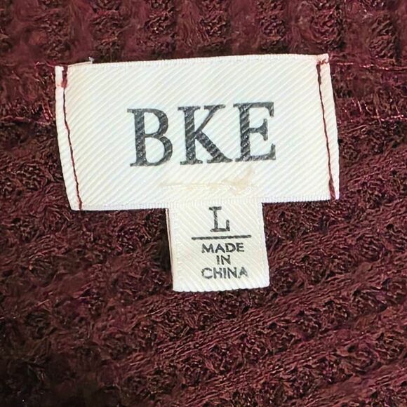 BKE Burgundy Ruched V-Neck Sweater Size L - Picture 4 of 5